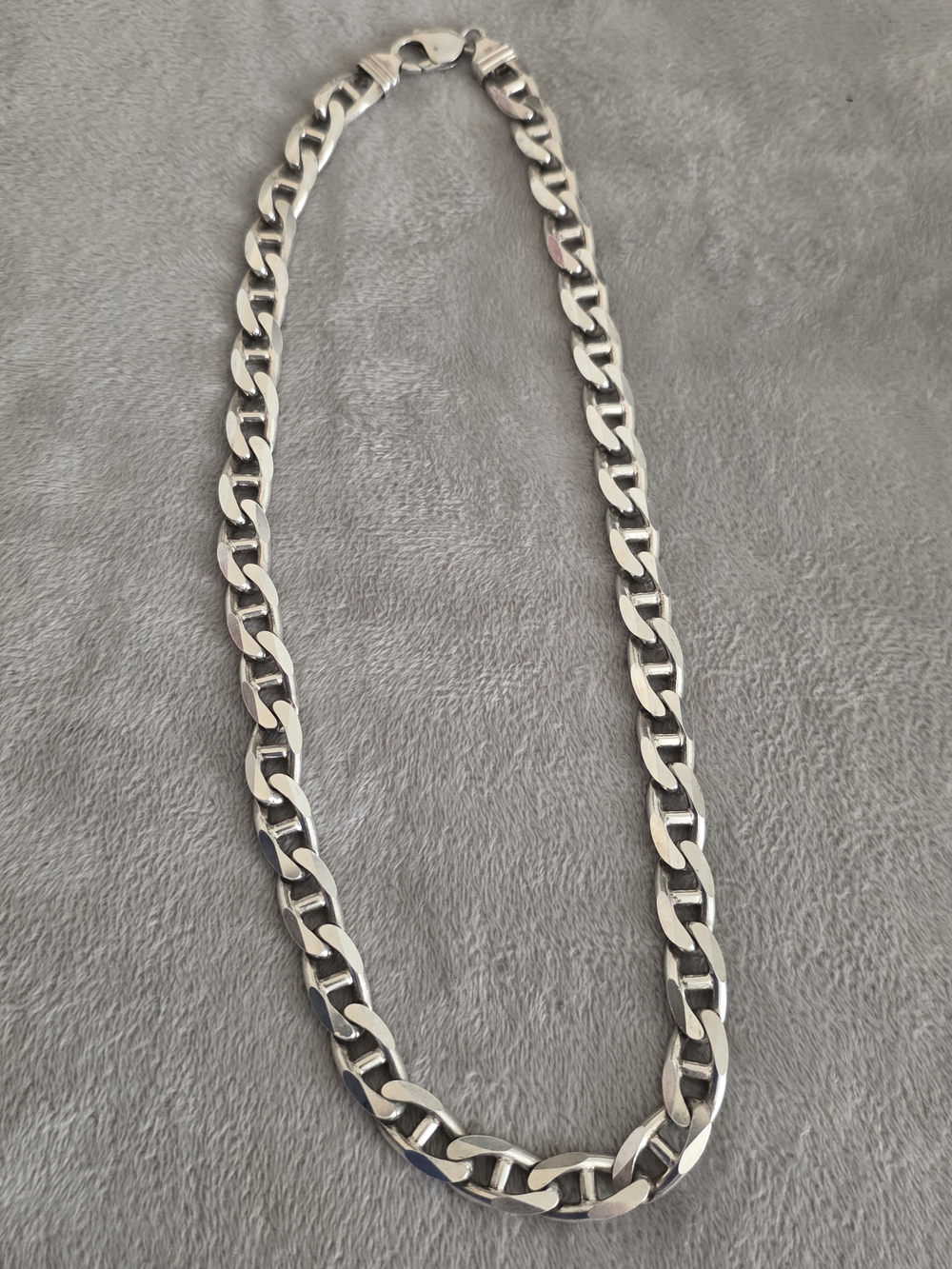 22 Inch 925 Italy Sterling Silver  103 Grams  Stunning